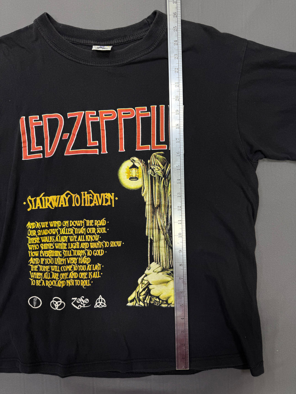 Vintage Led Zeppelin "Stairway to Heaven" graphic Band Tee