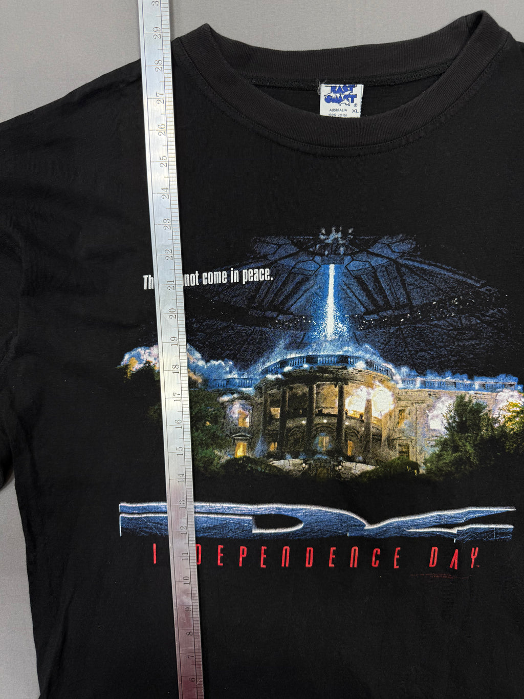 Vintage 1996 Independence Day Movie Tshirt