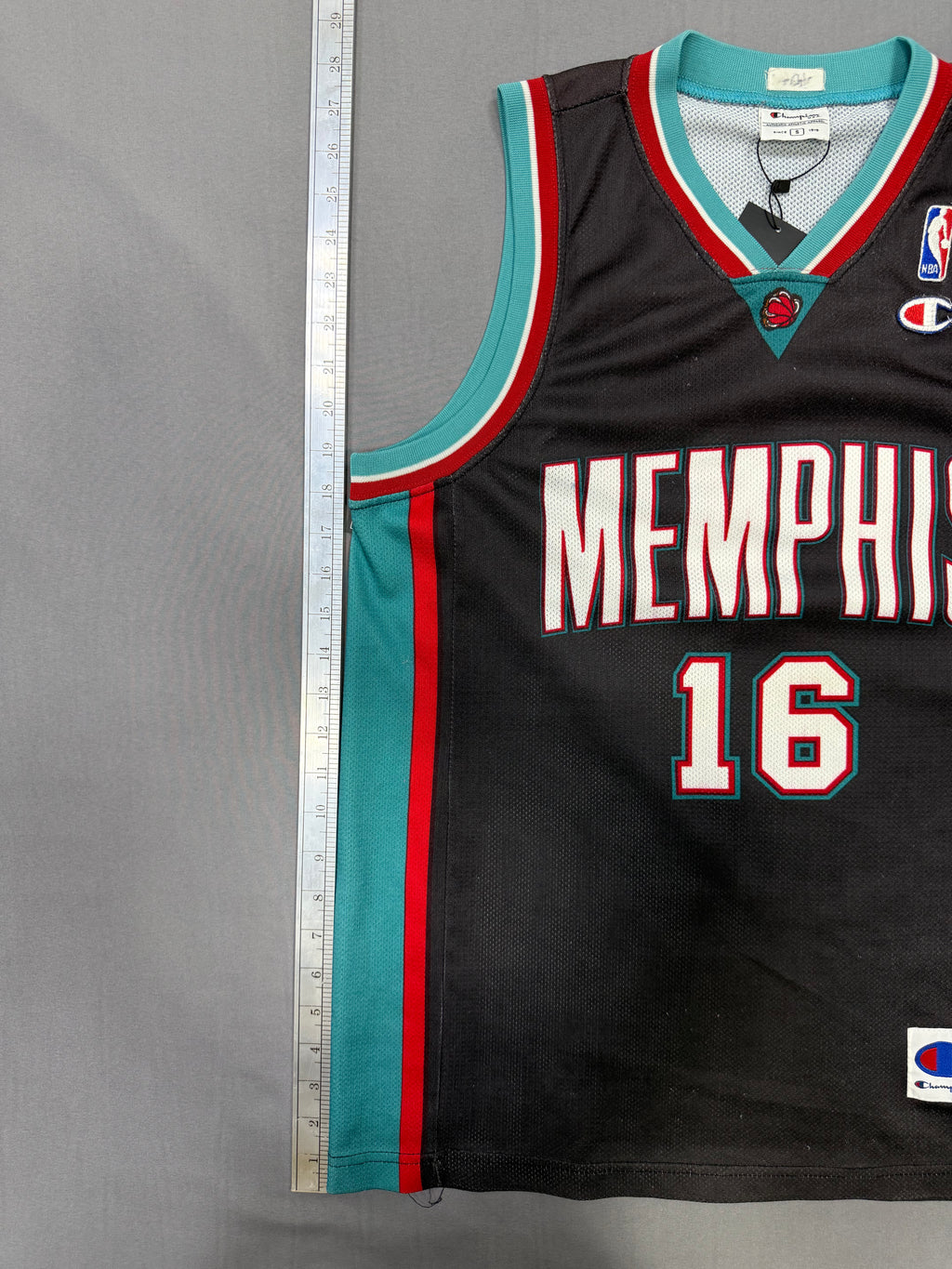 2001-04 Memphis Grizzlies Gasol 16 NBA Jersey