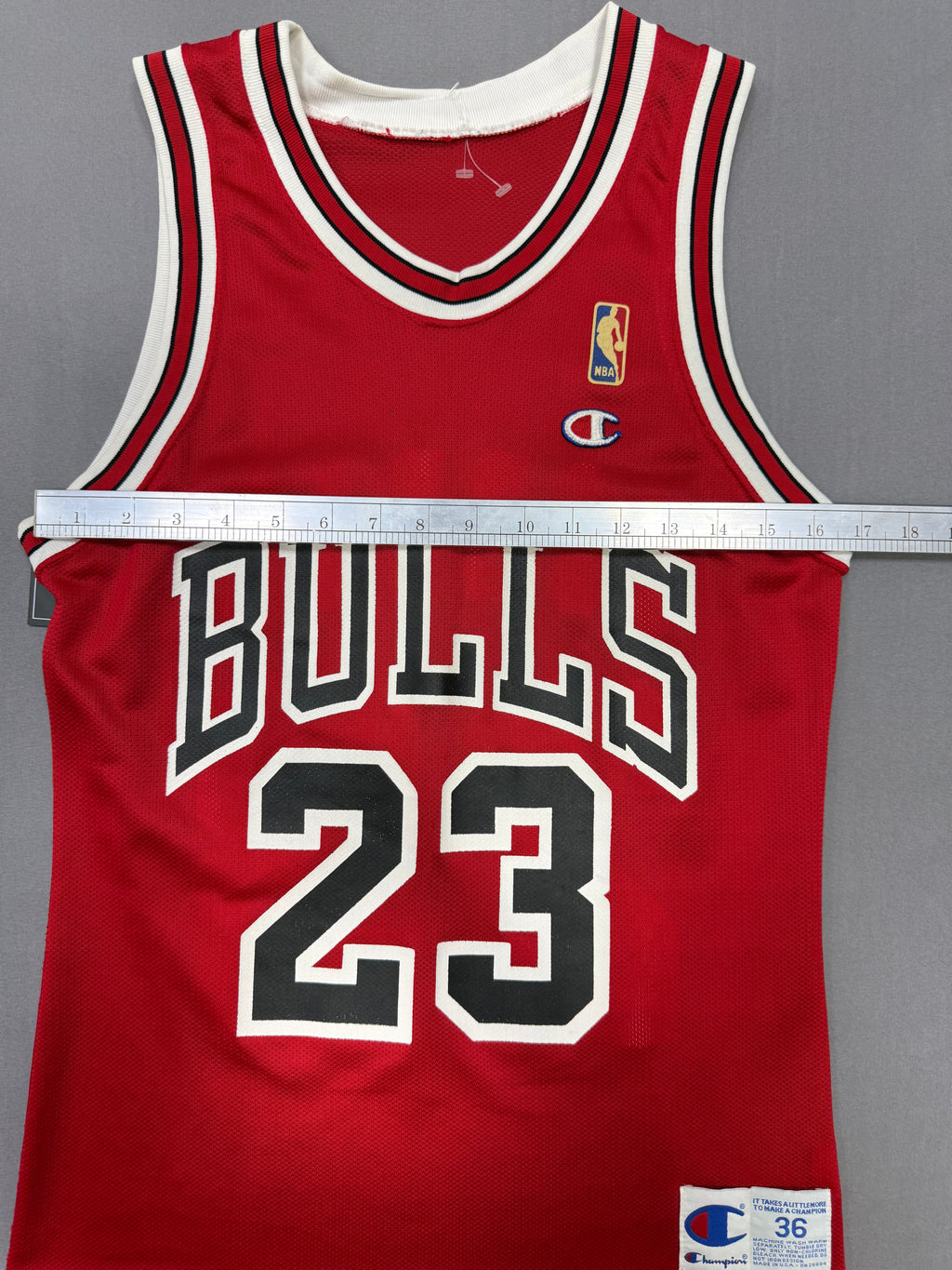 Vintage 1990s Champion Chicago Bullls michael jordan JErsey
