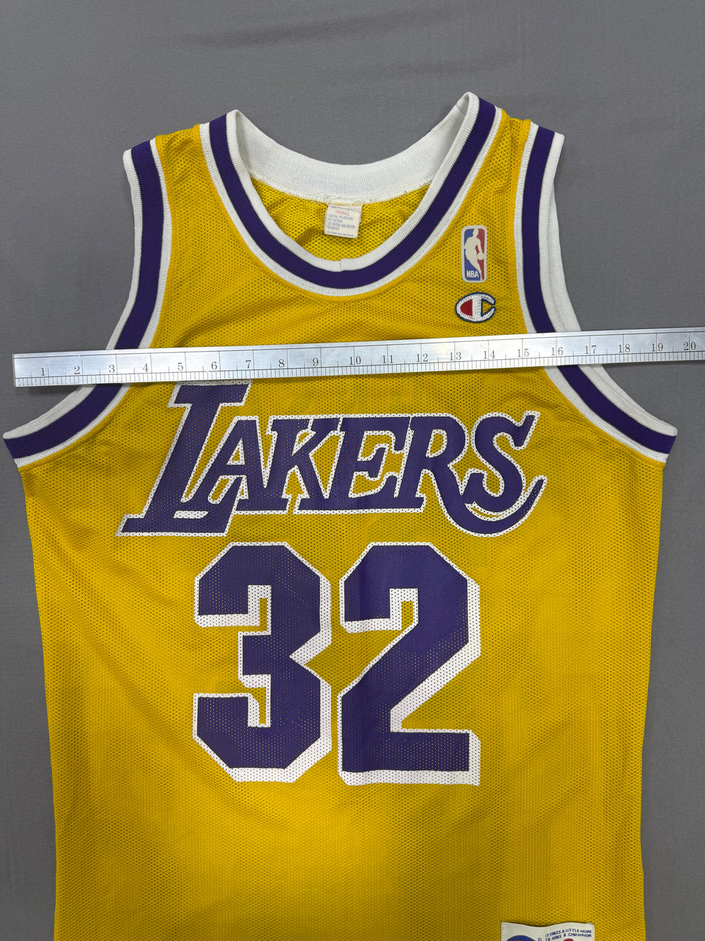Vintage 1990s LA Lakers Magic Johnson Jersey
