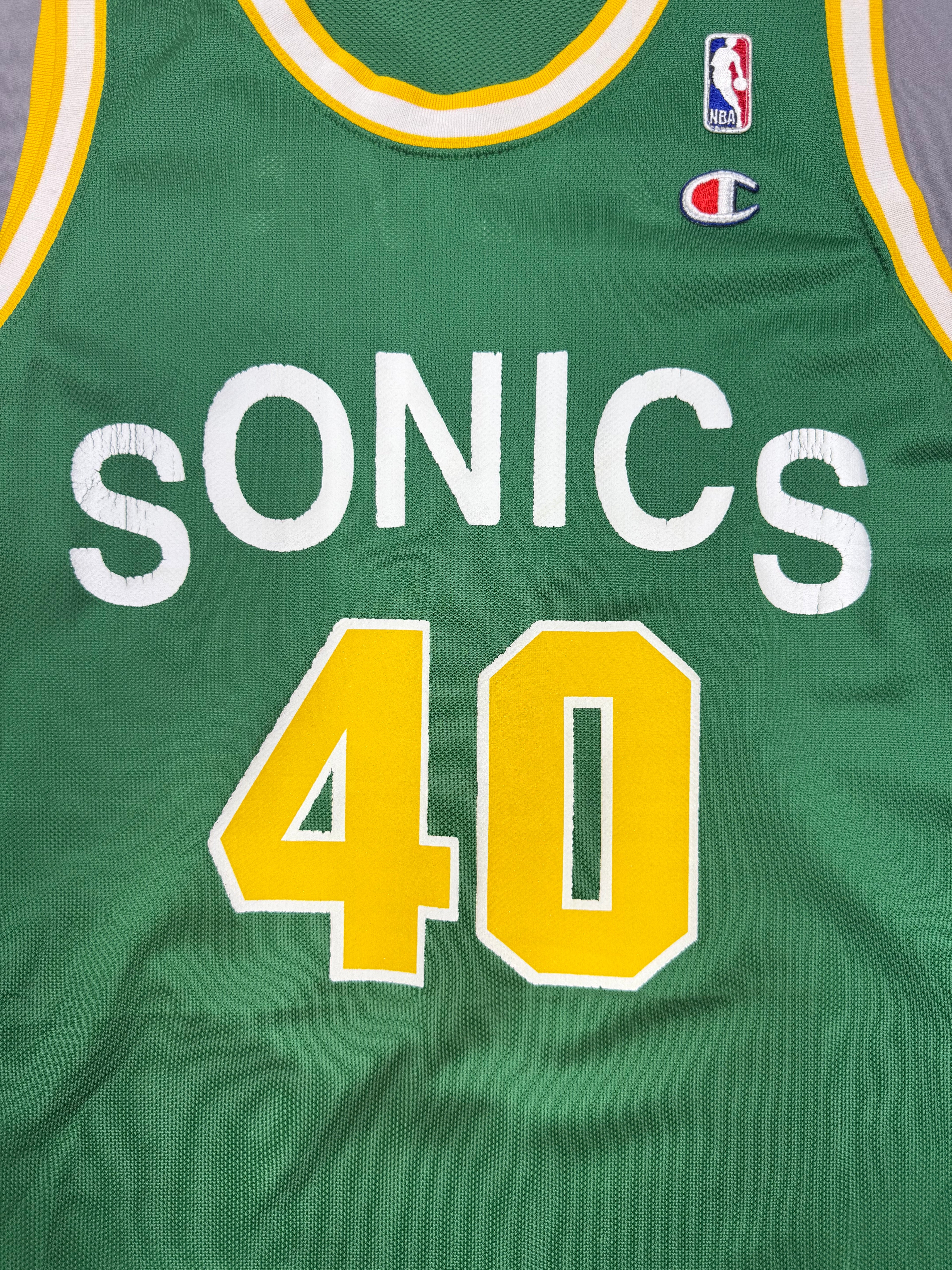 Vintage 1990s Seattle Supersonics Shawn Kemp Jersey
