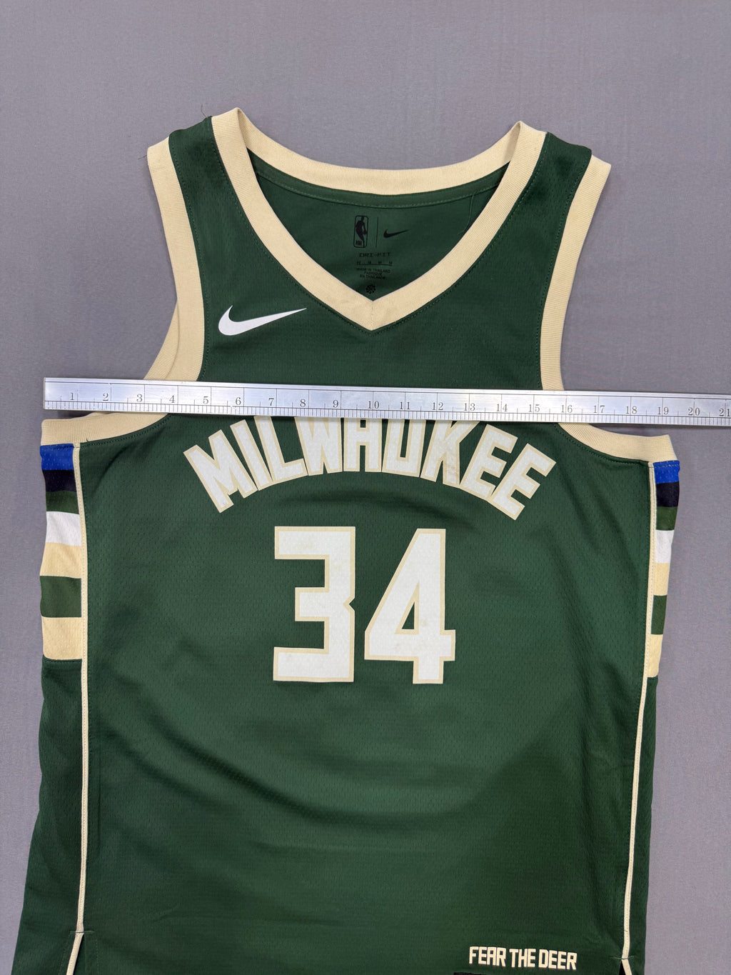 milwaukee bucks Giannis antetokounmpo jersey